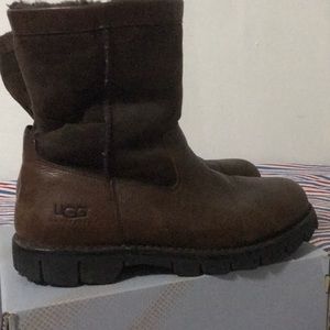 UGG Men Boots $ 70